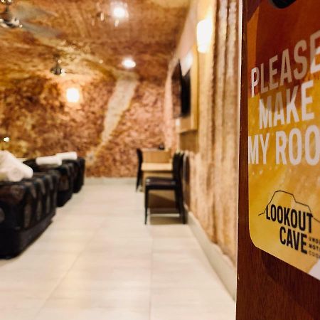 The Lookout Cave Underground Motel Coober Pedy Ngoại thất bức ảnh