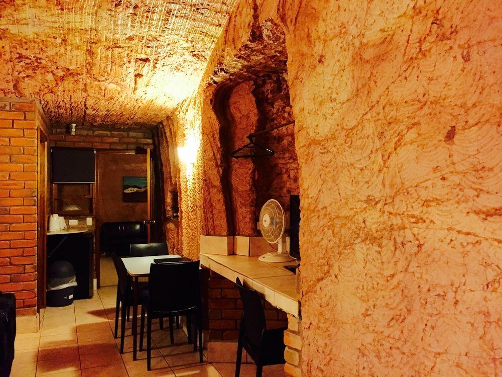 The Lookout Cave Underground Motel Coober Pedy Ngoại thất bức ảnh