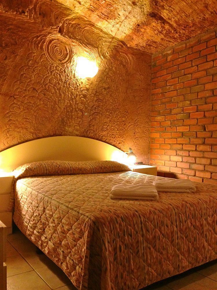 The Lookout Cave Underground Motel Coober Pedy Ngoại thất bức ảnh