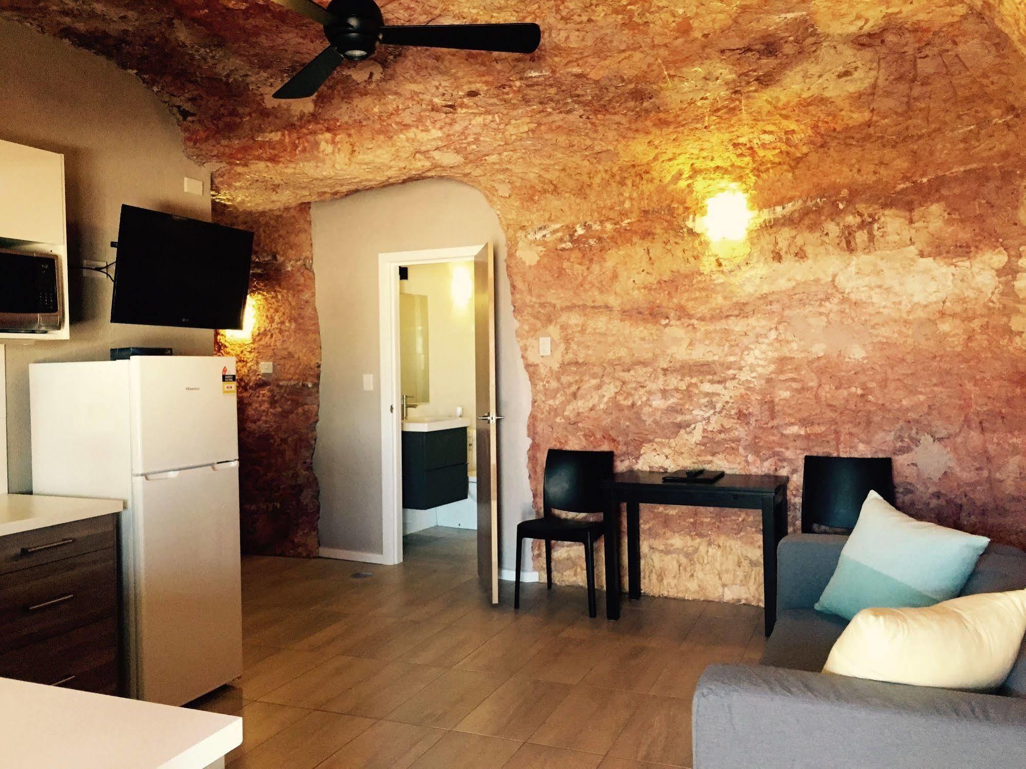 The Lookout Cave Underground Motel Coober Pedy Ngoại thất bức ảnh