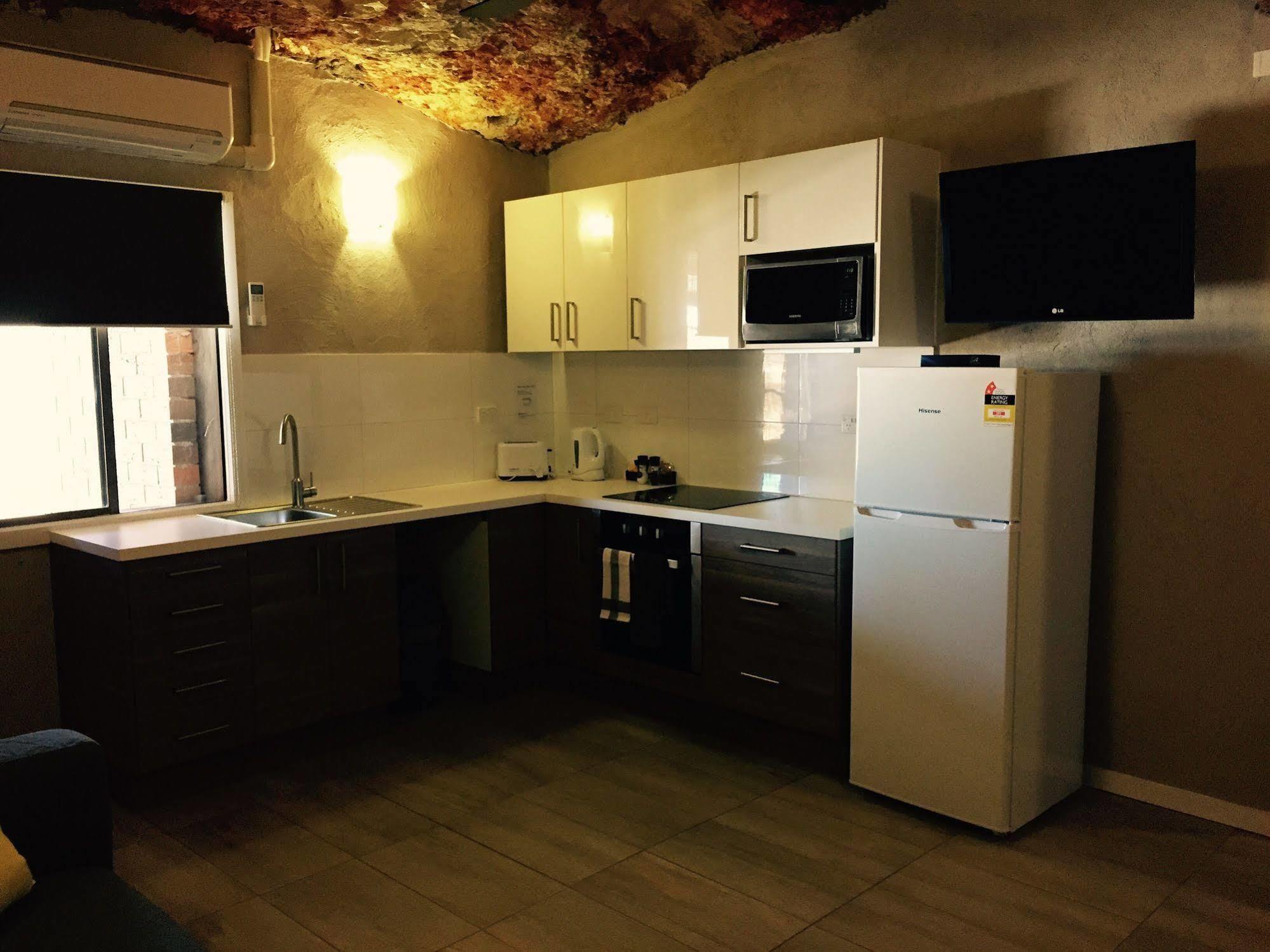 The Lookout Cave Underground Motel Coober Pedy Ngoại thất bức ảnh